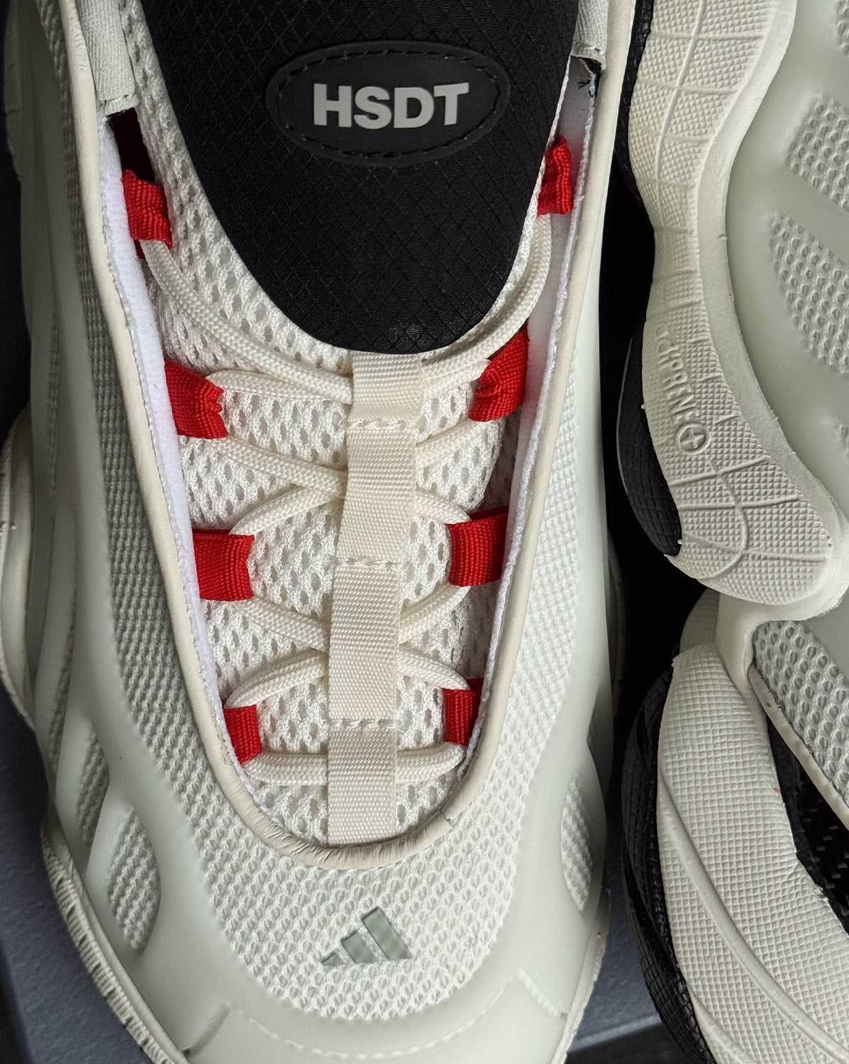 Adidas x Hal Studios Intimidacja