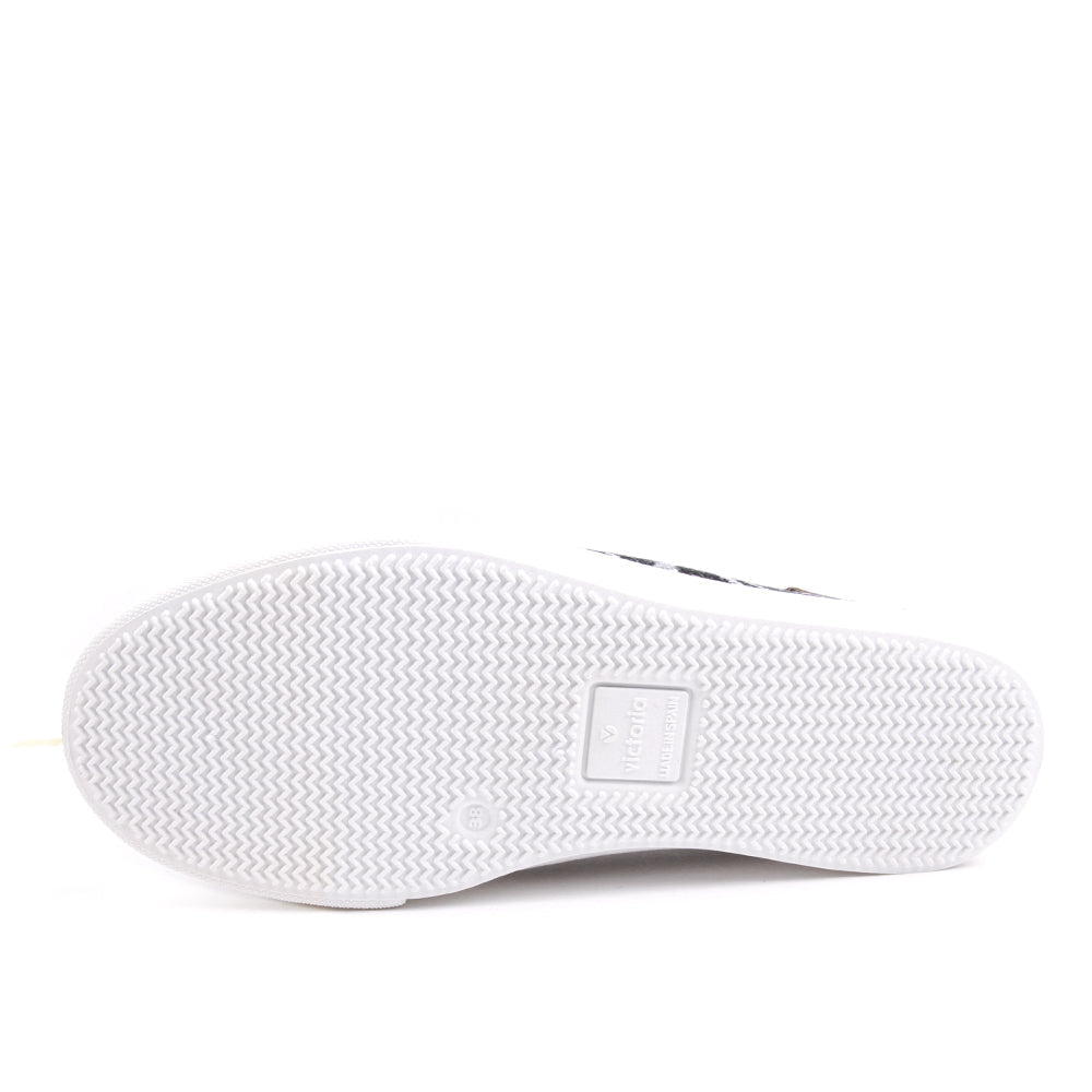 Victoria 125024 Czarny