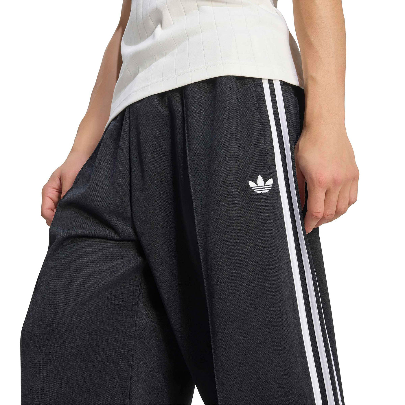 Spodnie dresowe oversize Adidas