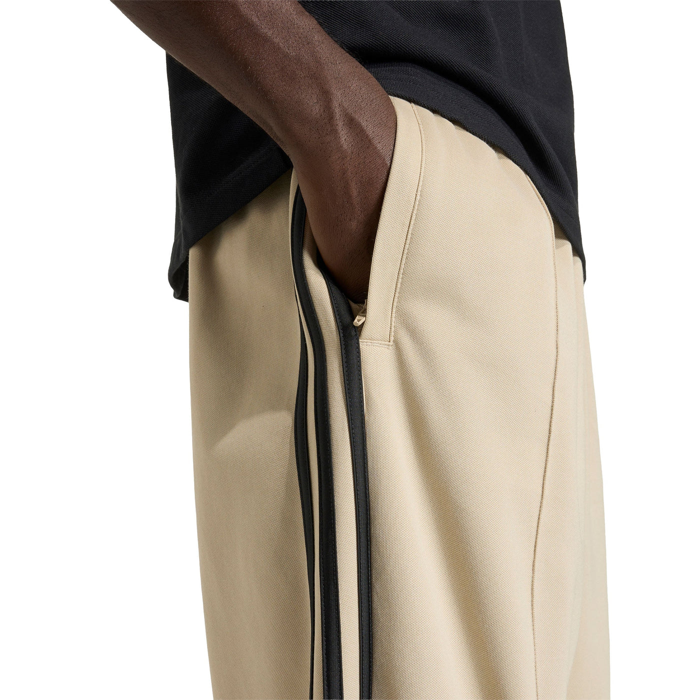 Adidas	Szerokie spodnie dresowe