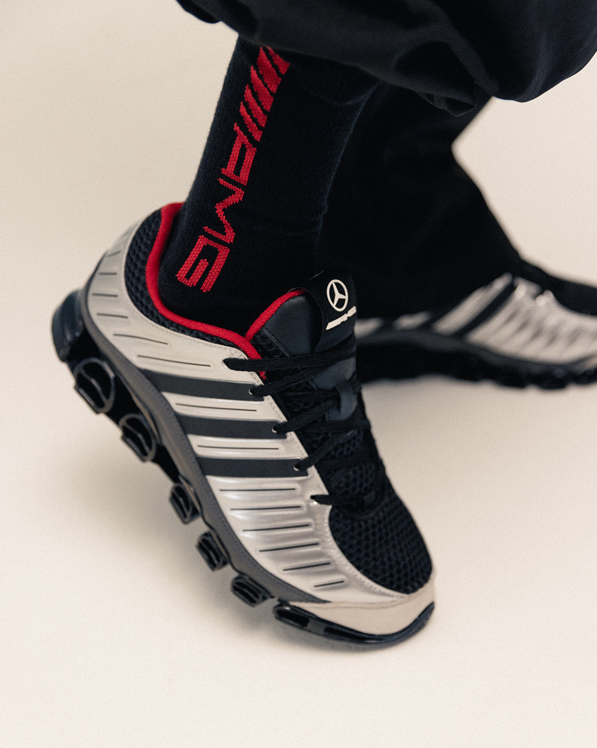Adidas Consortium dla Mercedes-AMG Motorsport Megaride CT