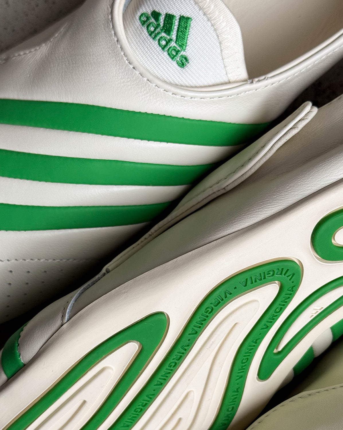 Adidas x Pharrell Williams Vario Płaska Ziemia